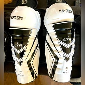 CCM Hockey Shin Guards